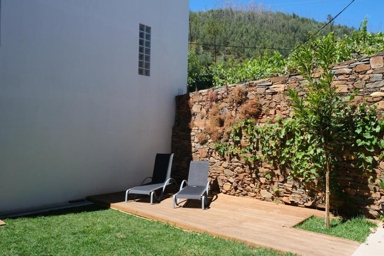 Casa Da Ribeira Guesthouse Cha de Alvares Exterior foto